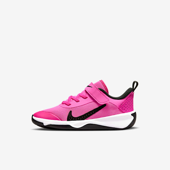 Girls Pink Shoes. Nike CA